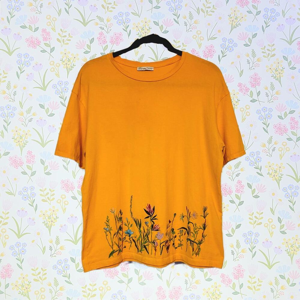 Zara, M | Yellow Oversized Boho T-Shirt With Embroidered Floral Edge